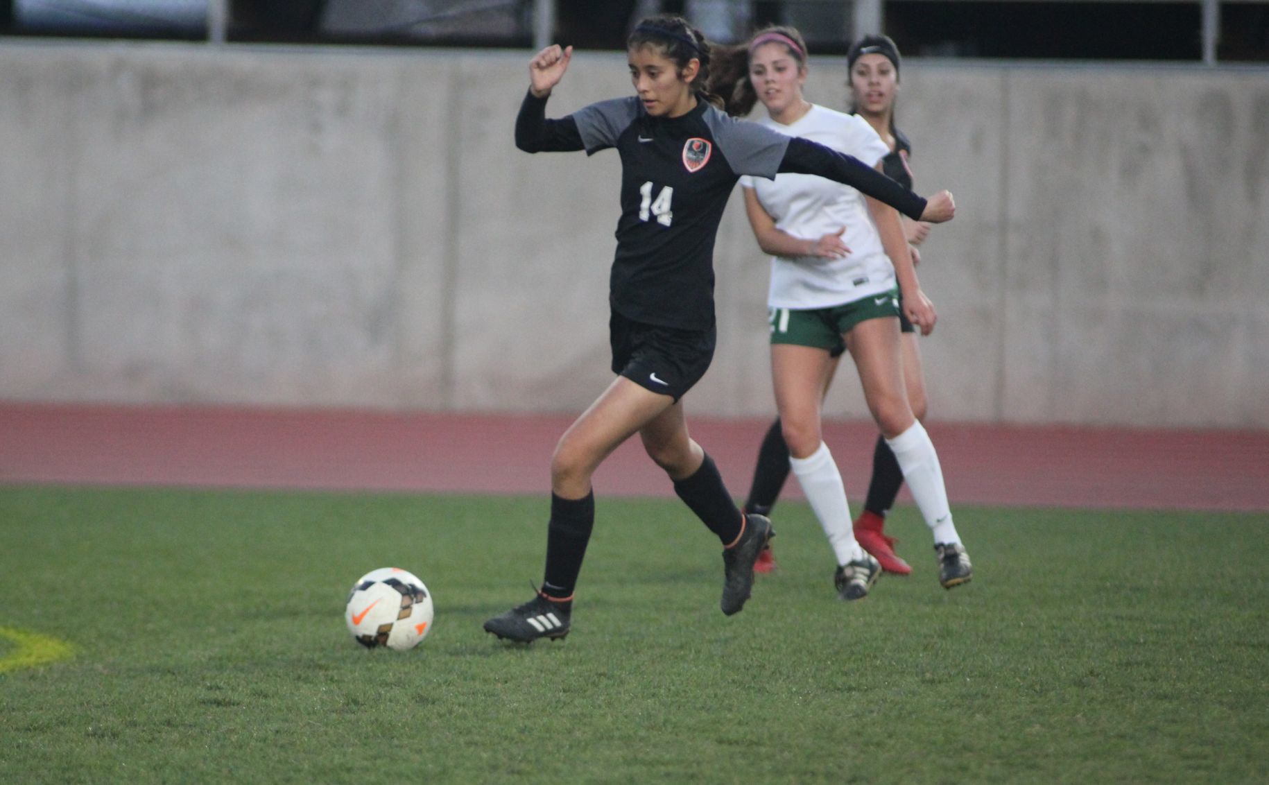 Kingsburg shuts out Selma